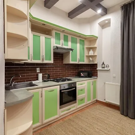 Avangard Shashkevycha 3 * Lviv