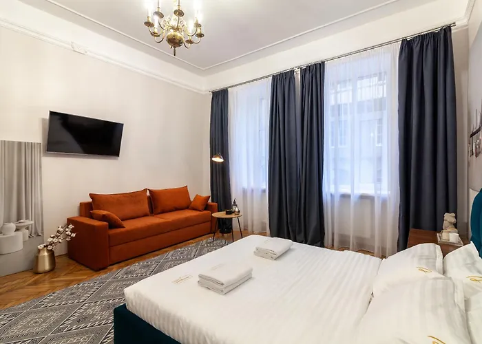 Avangard Shashkevycha 3 Львов